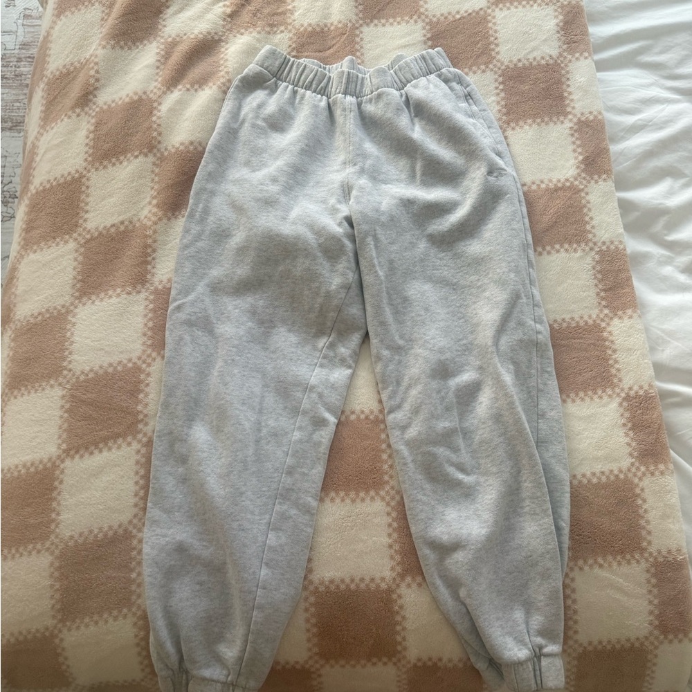 Hollister Gray Sweatpants Soft Elastic Waistband Joggers